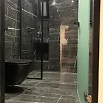 Apartment Aura